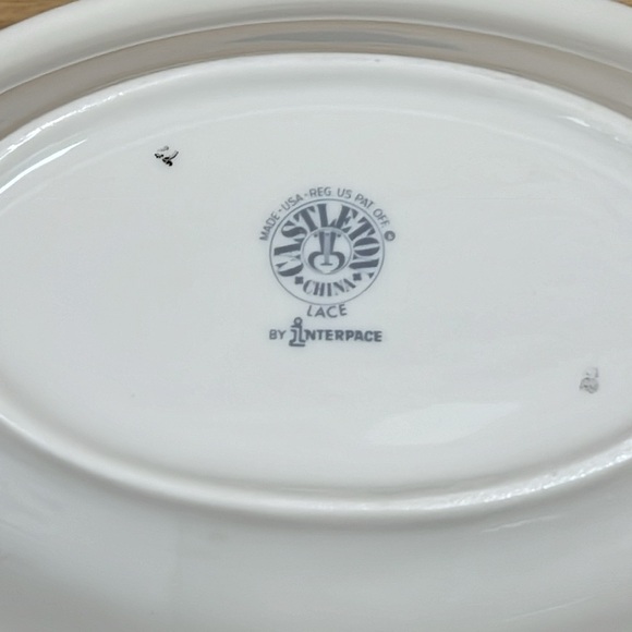 Discontinued Castleton Lace Oval Serving Bowl - Picture 3 of 8